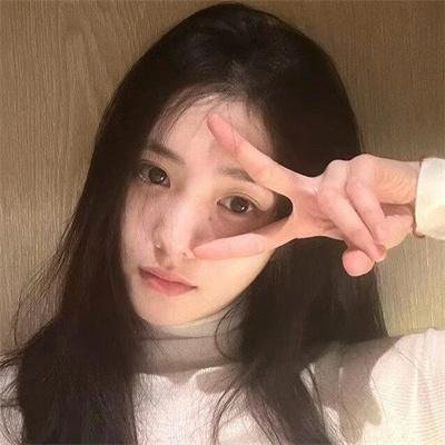 玉女撩春